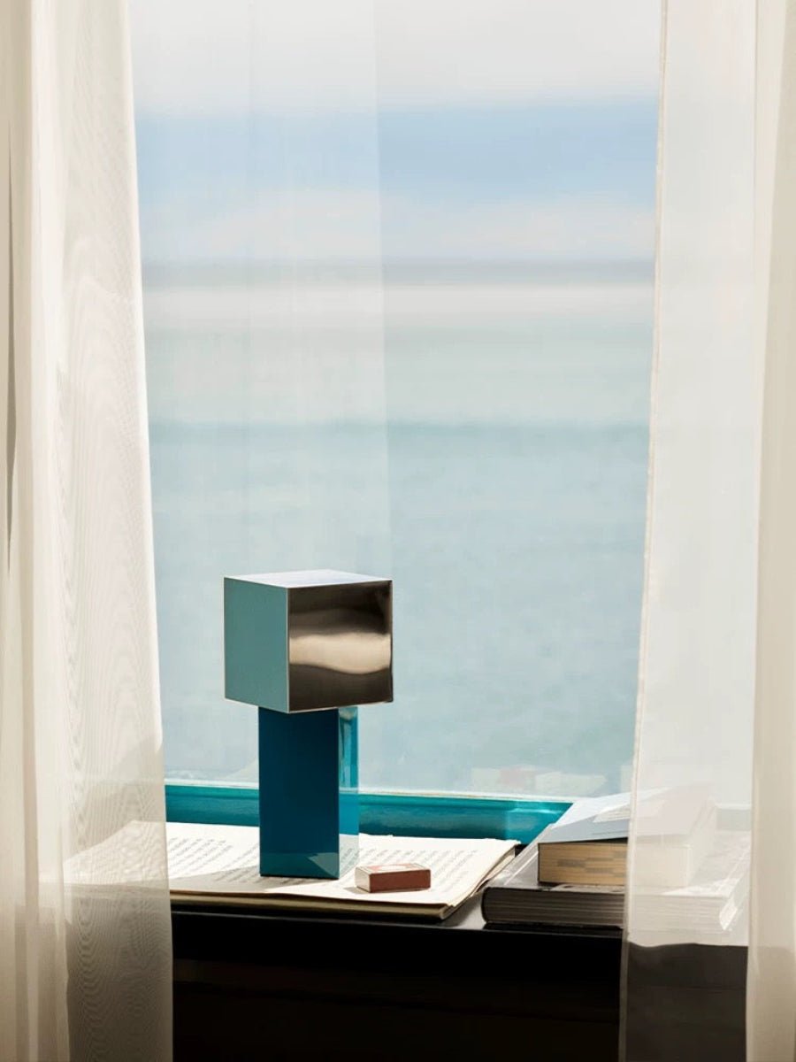 Lampada da Tavolo Moderna Geometrica Memphis – Bauhaus Pivot ATD7, Dimmerabile e Portatile | Designer Table & Bedside Lamp